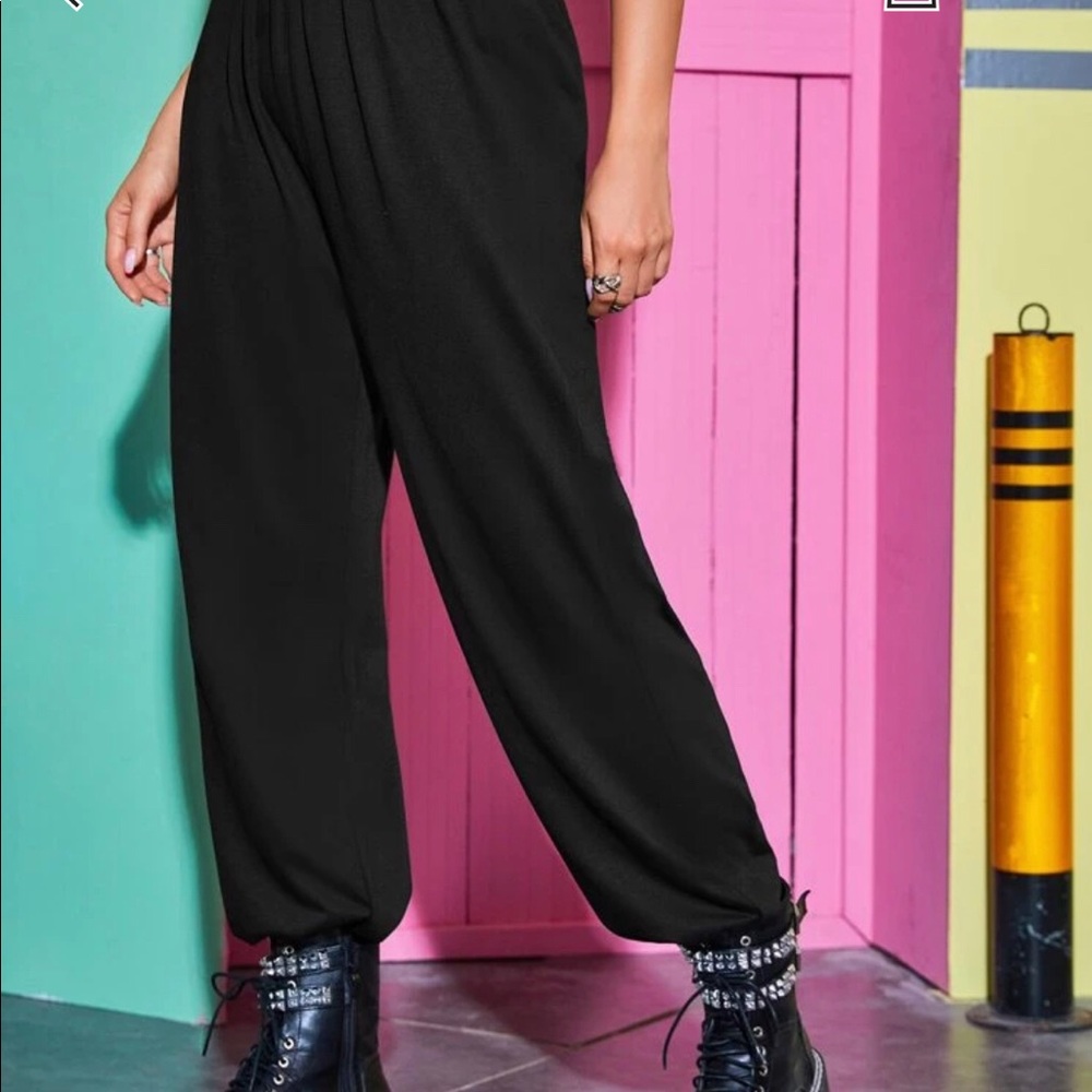 Black sweat pants